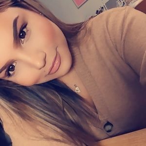 Meet your Posher, Lexi